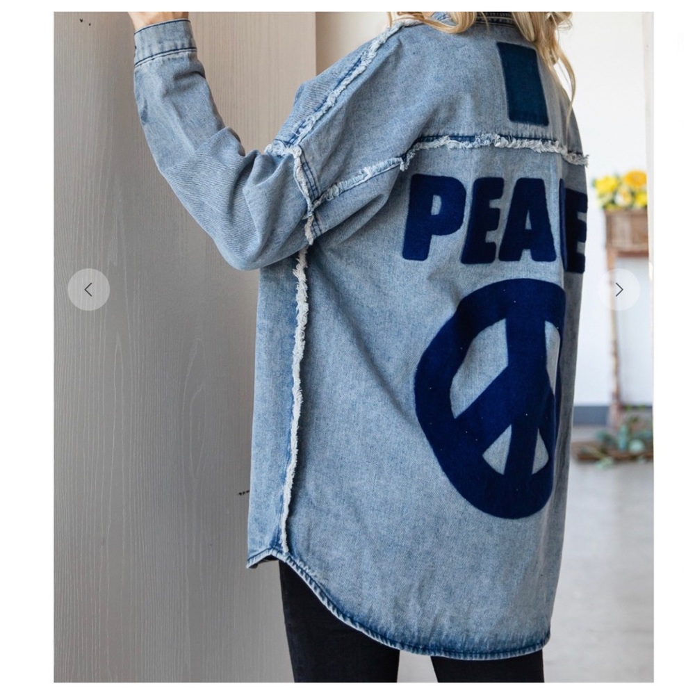 36 Fabulous Color block denim wash Jean Jacket - Picture 5 of 8